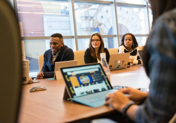 pexels-divinetechygirl-1181405