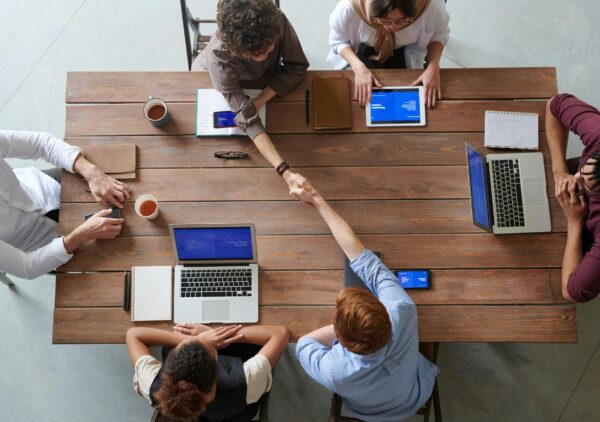 pexels-fauxels-3184306