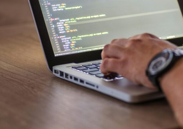 pexels-goumbik-574071