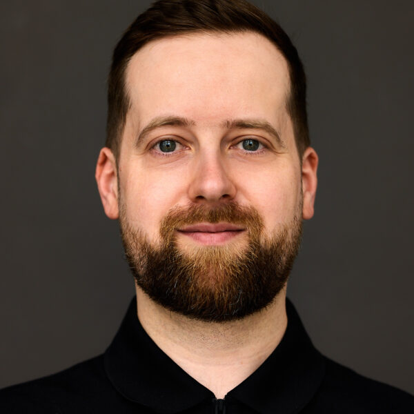 4adcad18-977d-4a02-8b0a-5bc7358b980c